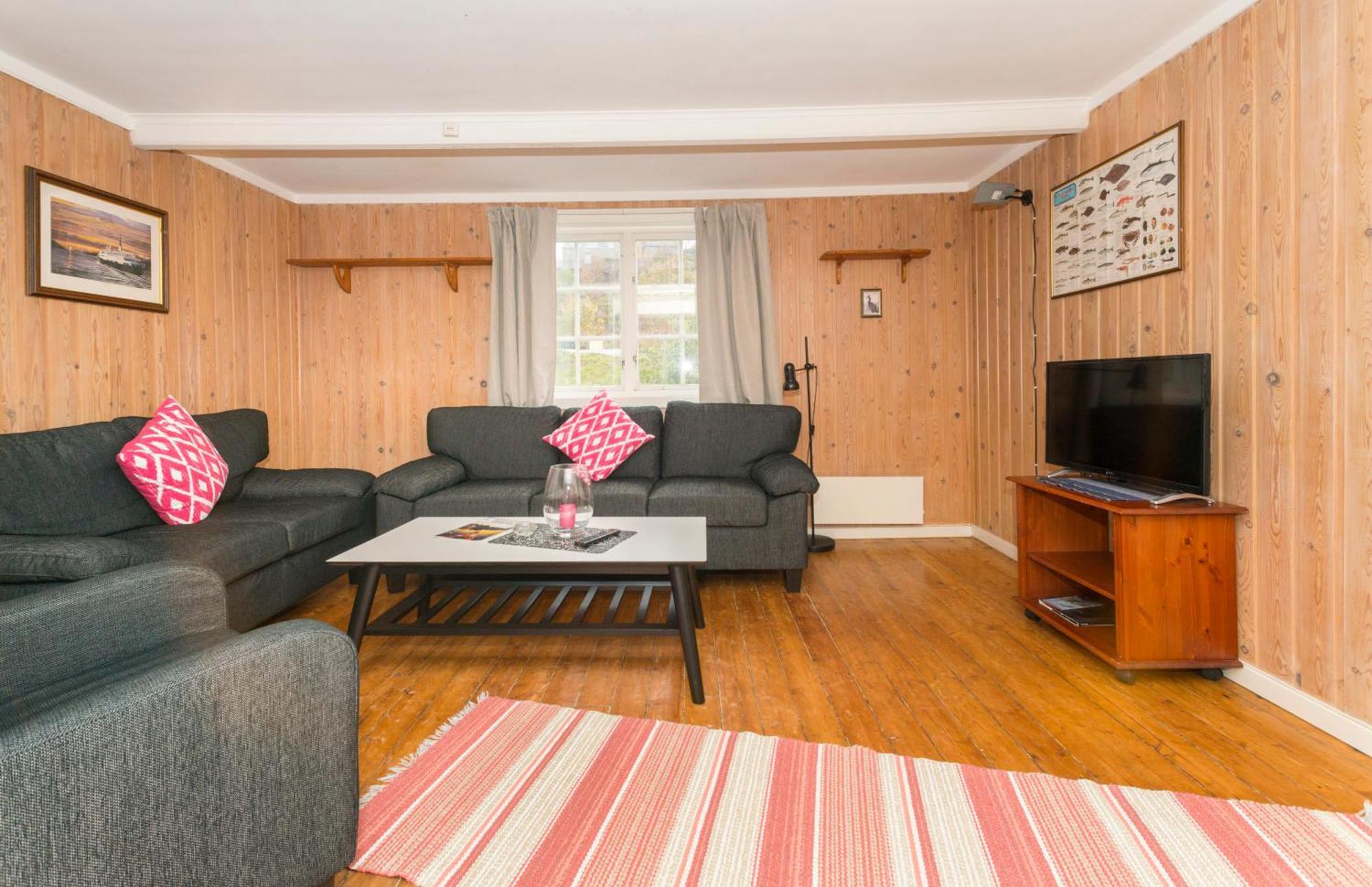 Statsbuene I Kabelvag Hotel Luaran gambar