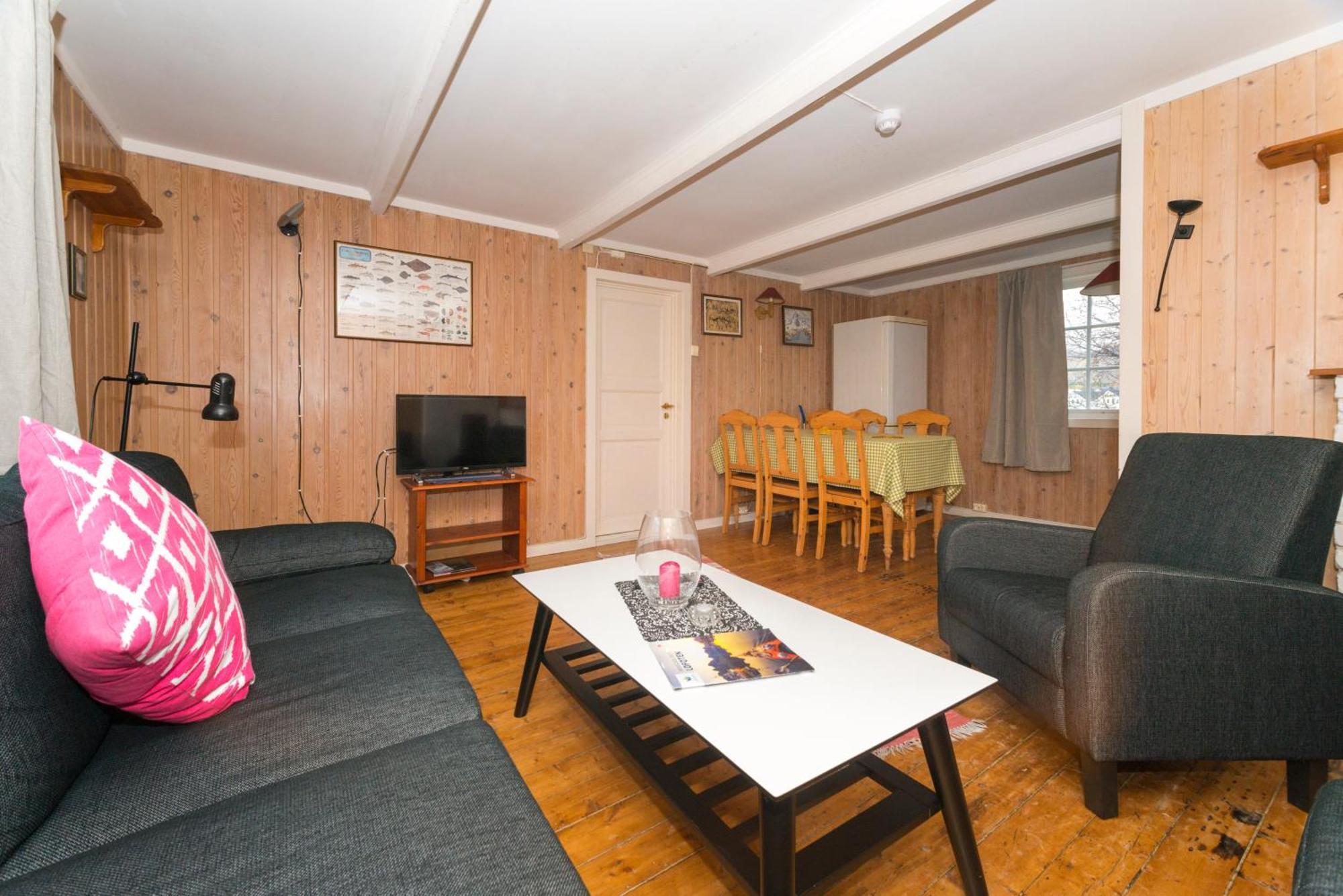 Statsbuene I Kabelvag Hotel Luaran gambar