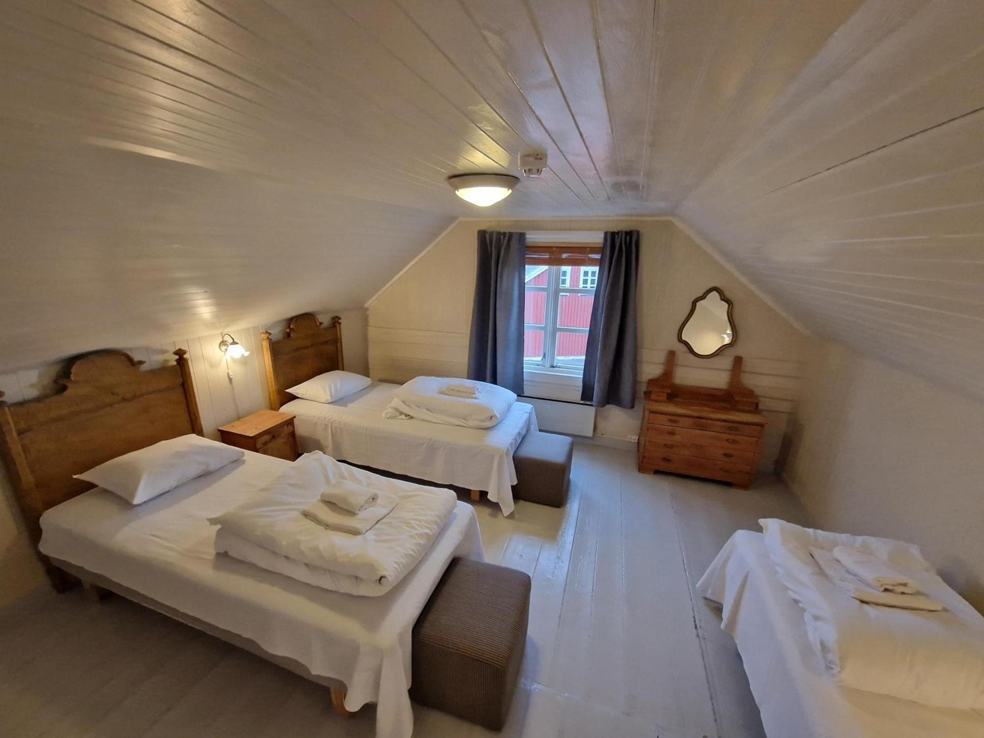 Statsbuene I Kabelvag Hotel Luaran gambar
