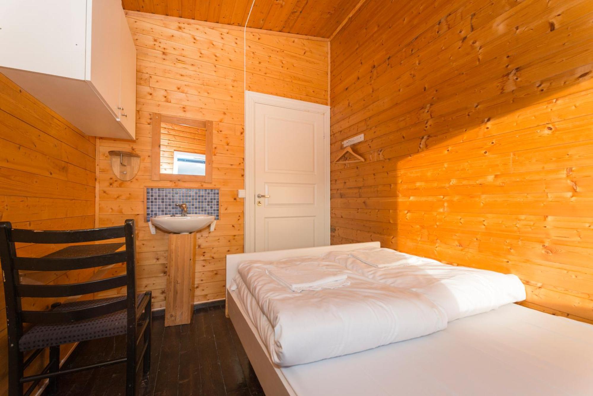 Statsbuene I Kabelvag Hotel Luaran gambar